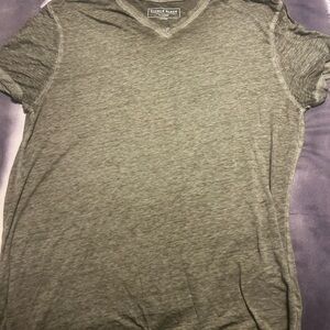 Buckle Men's Gray V-Neck Shirt